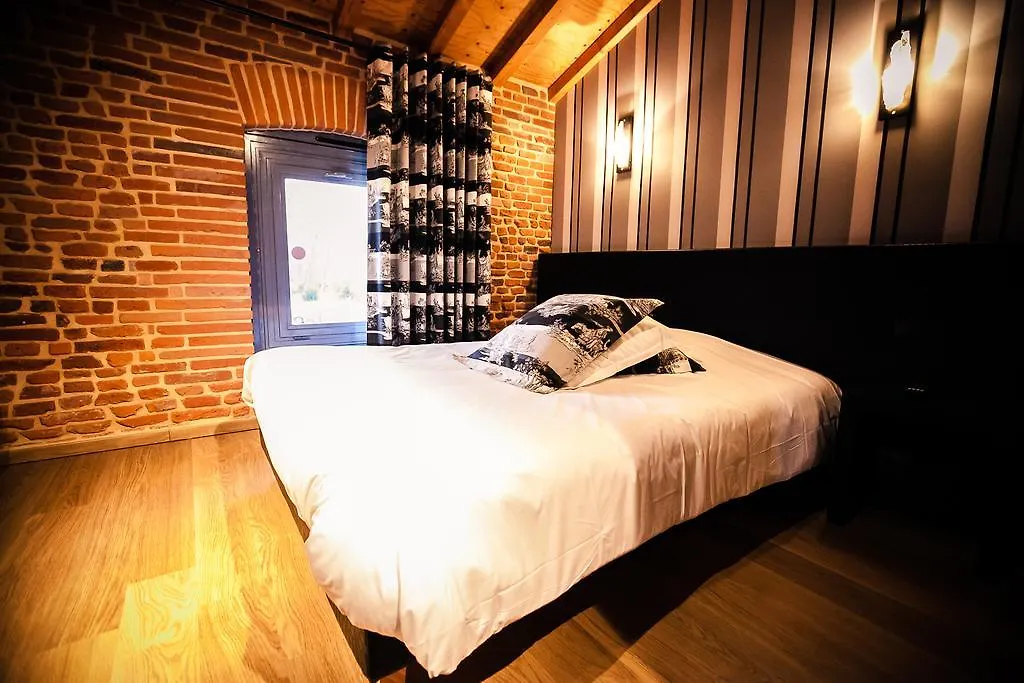 ***  Les Ecuries De La Tour Hotel Mondonville France