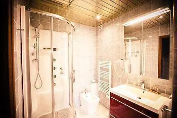 Les Ecuries De La Tour Hotel Mondonville France